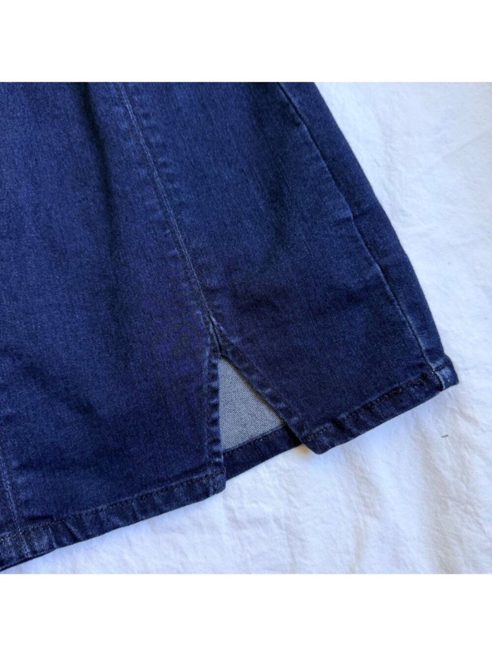 Free People Dark Wash Cotton Rayon Denim Mini Skirt With Front Slit Womens Small - Picture 5 of 9